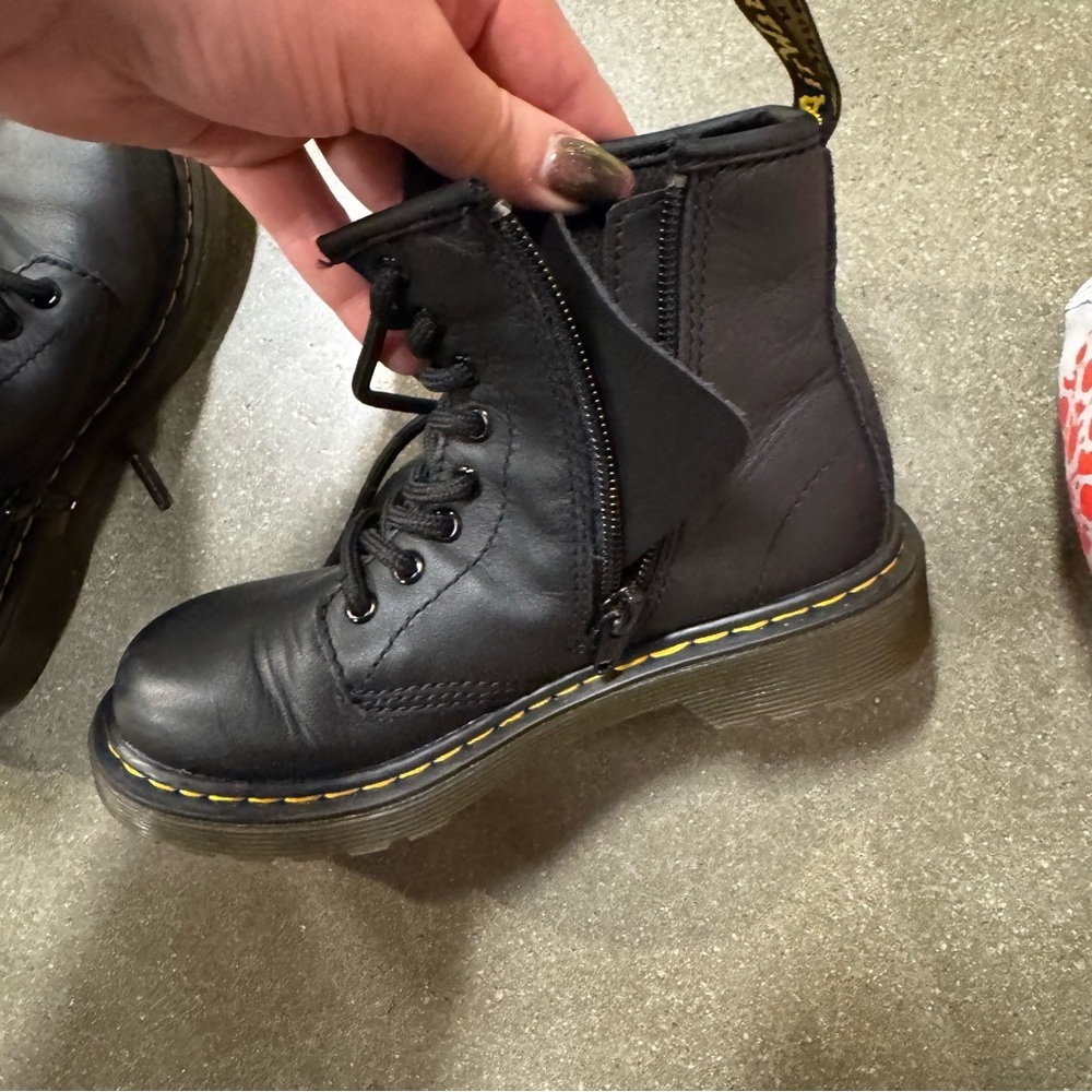 Dr. Martens Kids 1460J Delaney Black Leather Boots Size 12Y Side Zip Docs - Picture 7 of 7